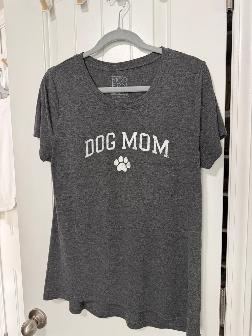 Modern Lux 'Dog Mom' Tee - Charcoal with White Print